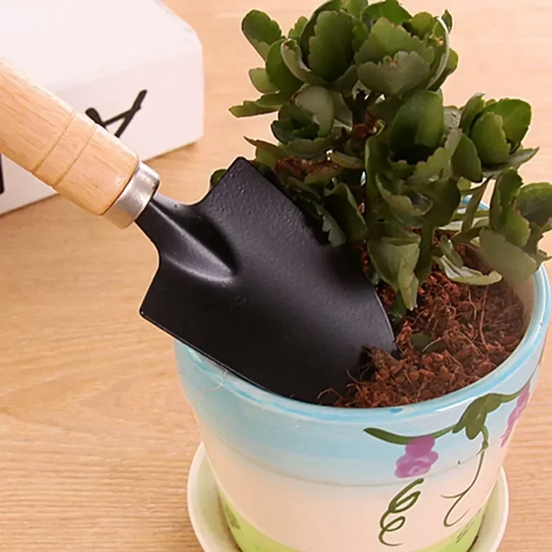 مجموعة أدوات حدائق صغيرة مكونة - مراجعة Gardening Tools Combo وسعره