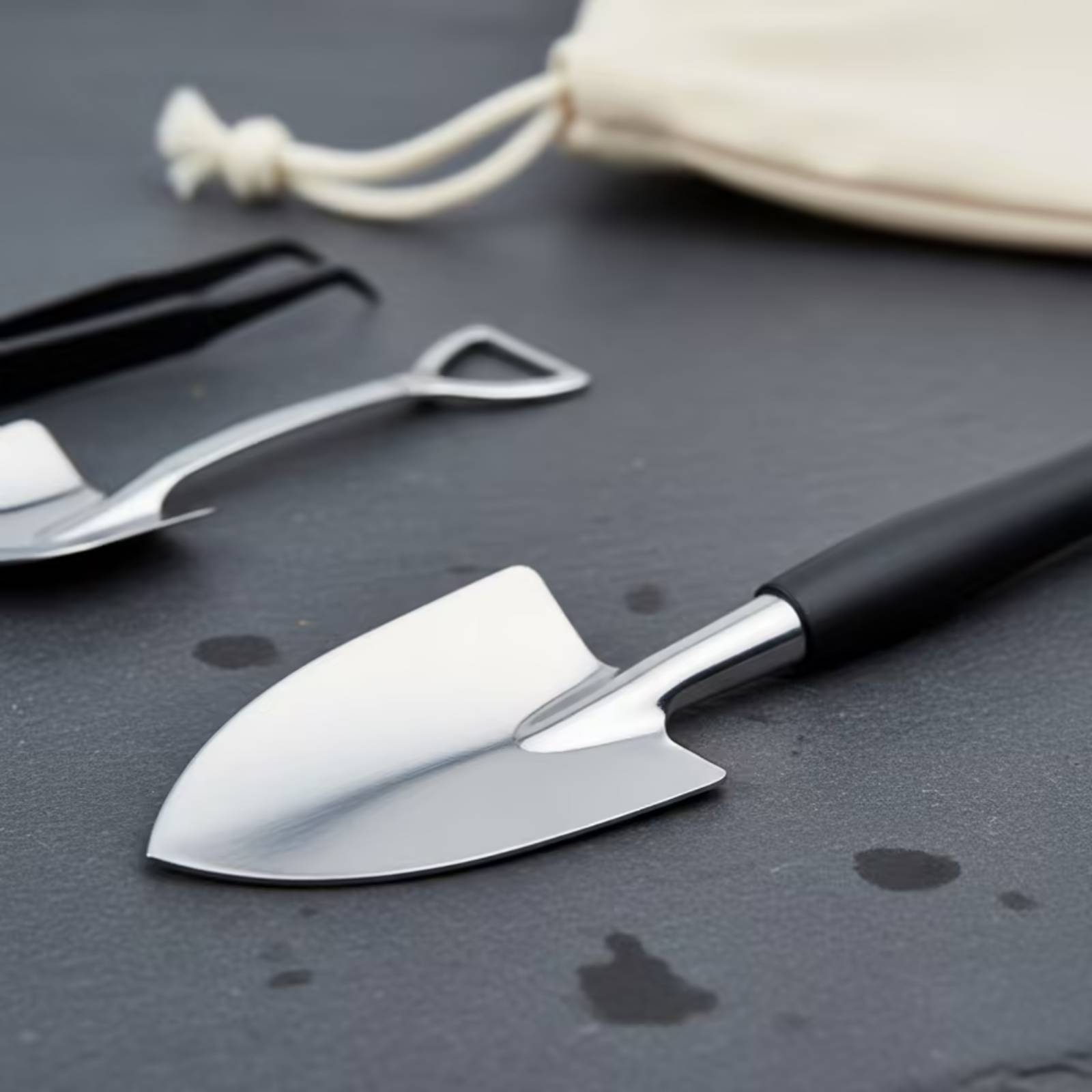 مجموعة أدوات للنباتات العصارية - مراجعة Gardening Tools Set وسعره