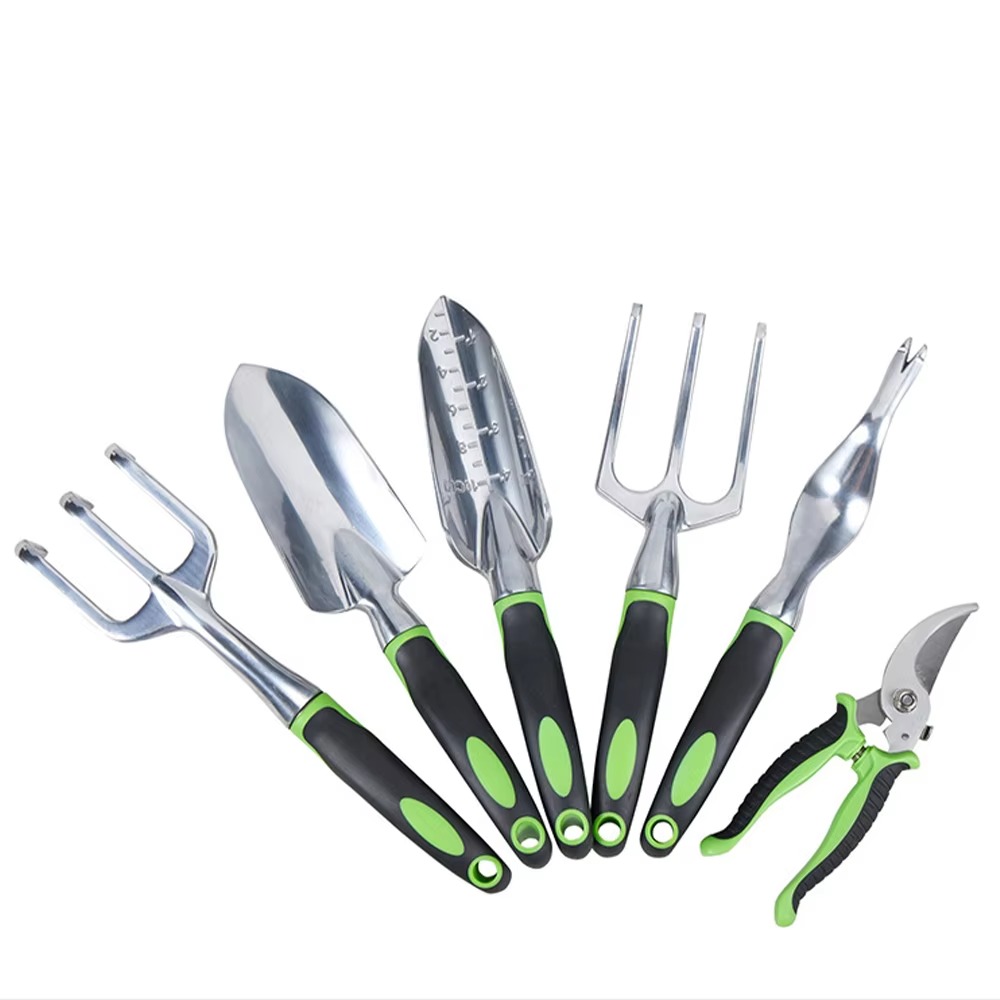 مجموعة أدوات يدوية للحدائق من  - مراجعة Spade Digging Fork وسعره